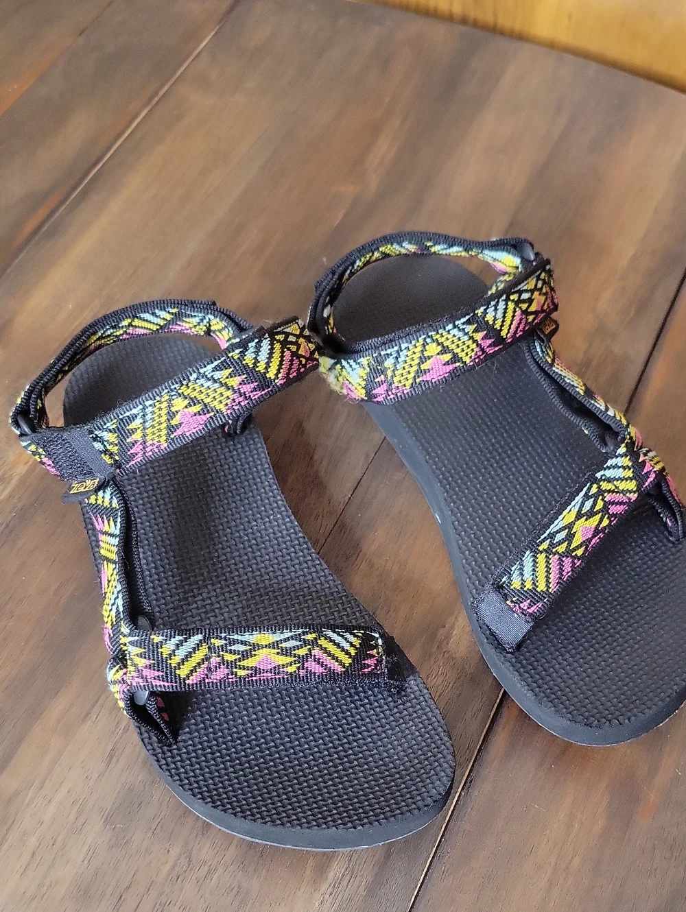 Teva Hurricane Sandals Sz 3
